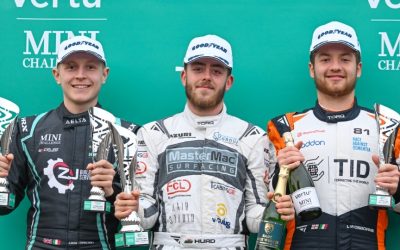 极速体彩综合168站查询 HURD ADDS TO WIN TALLY IN BRANDS HATCH OPENER